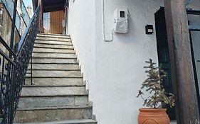 Philos Guesthouse